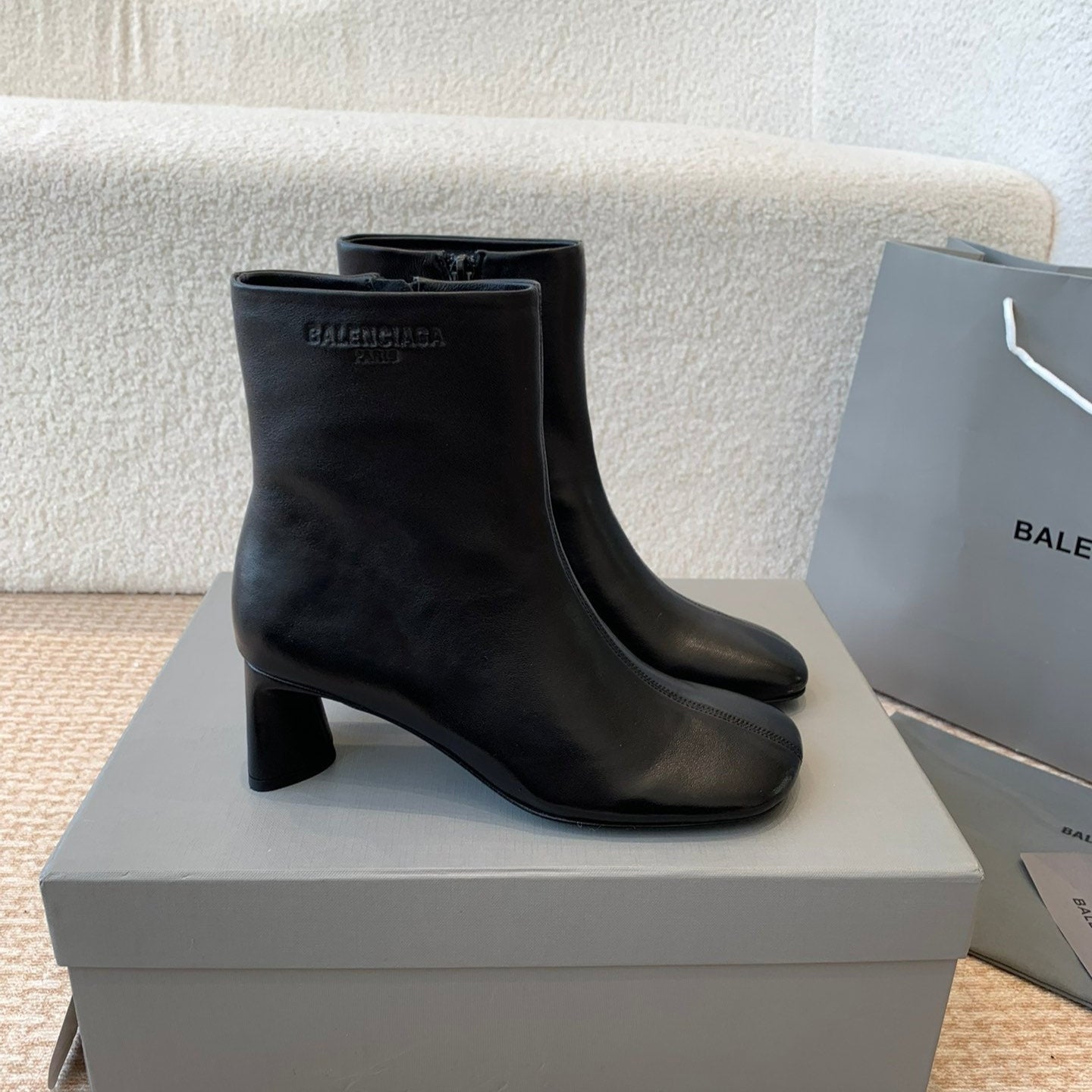 ANKLE BOOTS IN BLACK LOGO EMBOSSED SOFT SHEEPSKIN - 35