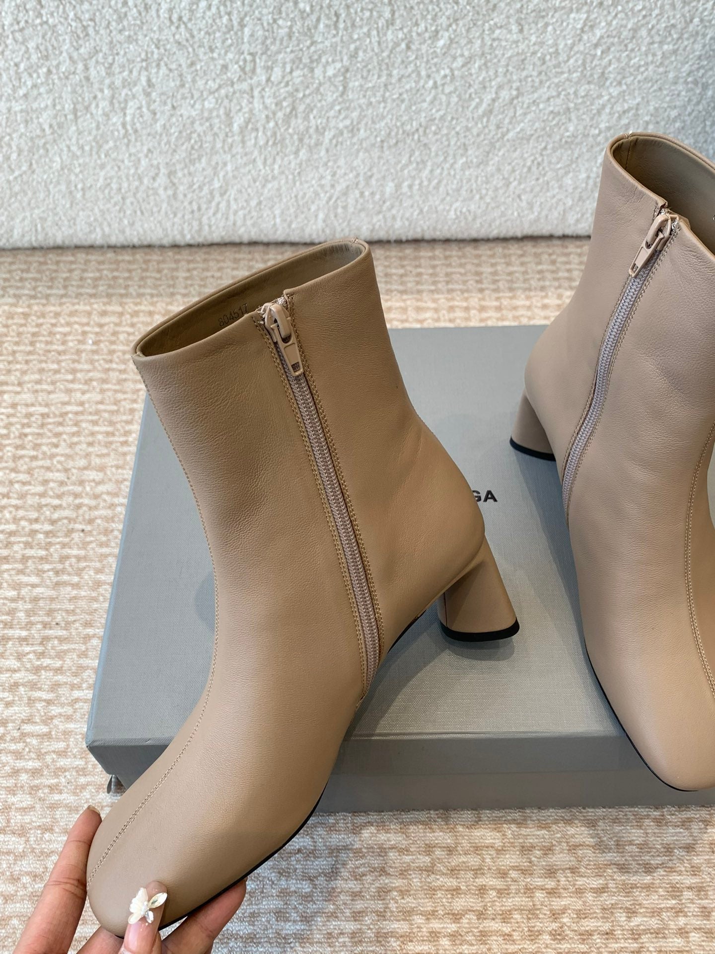 ANKLE BOOTS IN LIGHT BROWN LOGO EMBOSSED SOFT SHEEPSKIN - 35