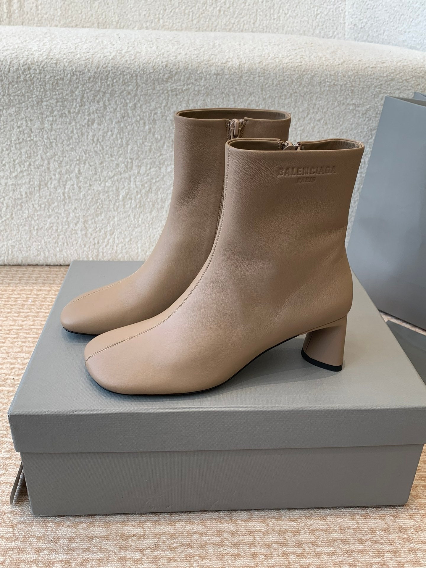 ANKLE BOOTS IN LIGHT BROWN LOGO EMBOSSED SOFT SHEEPSKIN - 35
