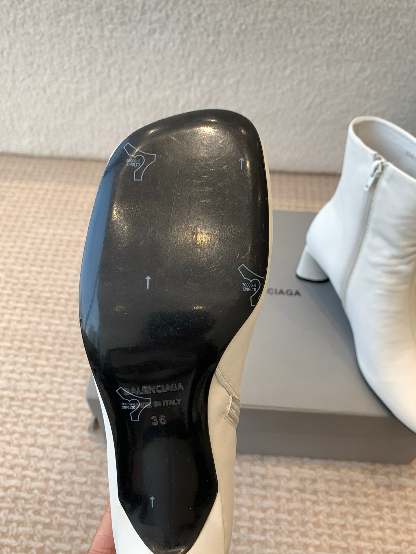 ANKLE BOOTS IN WHITE LOGO EMBOSSED SOFT SHEEPSKIN - 35