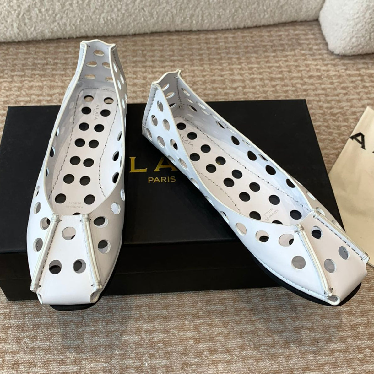 PERFO BALLET FLATS IN WHITE CALFSKIN - 35