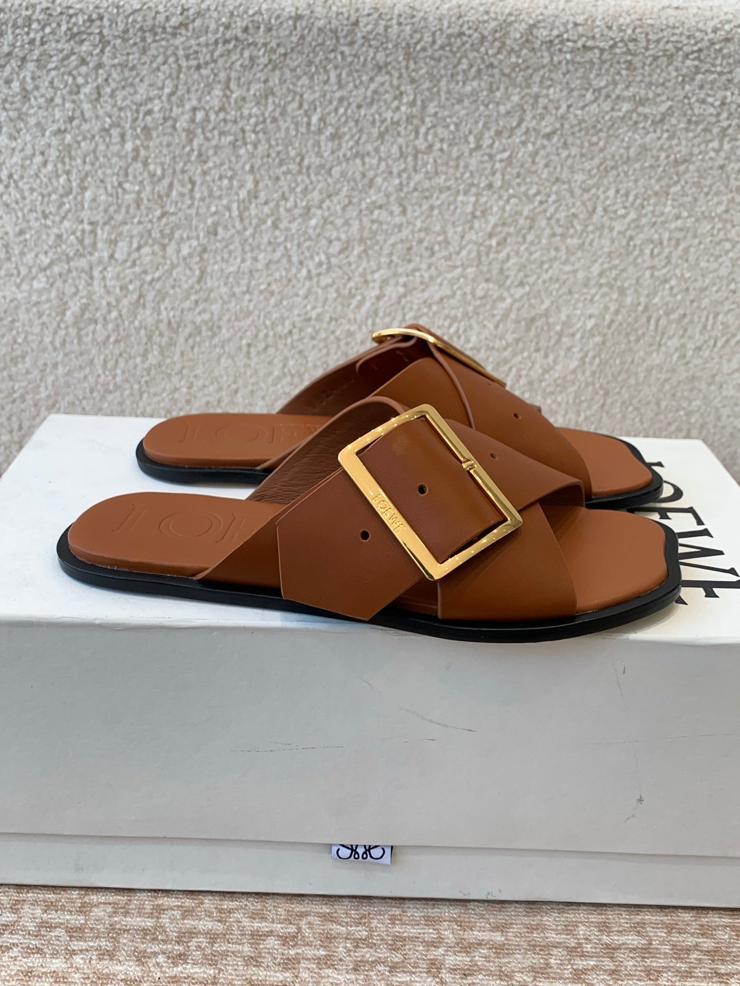 PETAL BELT FLAT SANDAL IN BRONZE BROWN CALFSKIN - 35