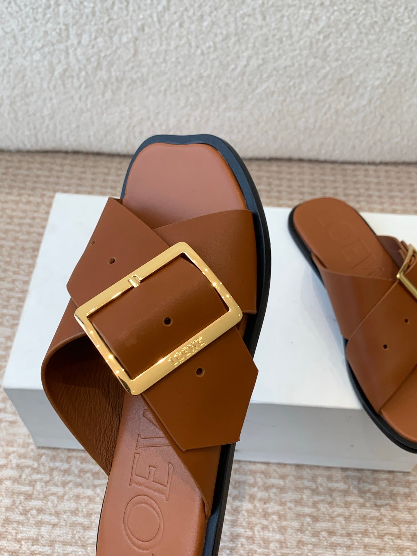 PETAL BELT FLAT SANDAL IN BRONZE BROWN CALFSKIN - 35