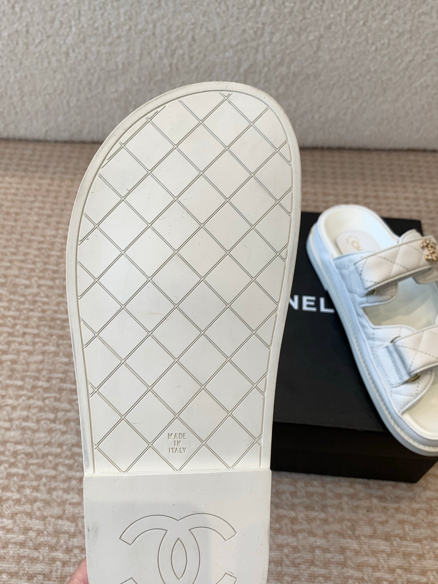 DAD SANDAL IN WHITE SHEEPSKIN MULE - 35