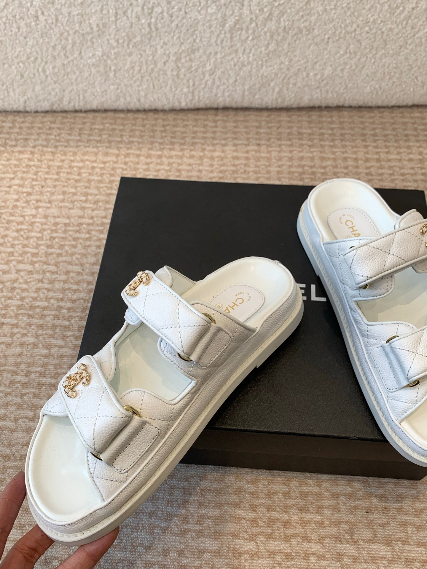 DAD SANDAL IN WHITE SHEEPSKIN MULE - 35