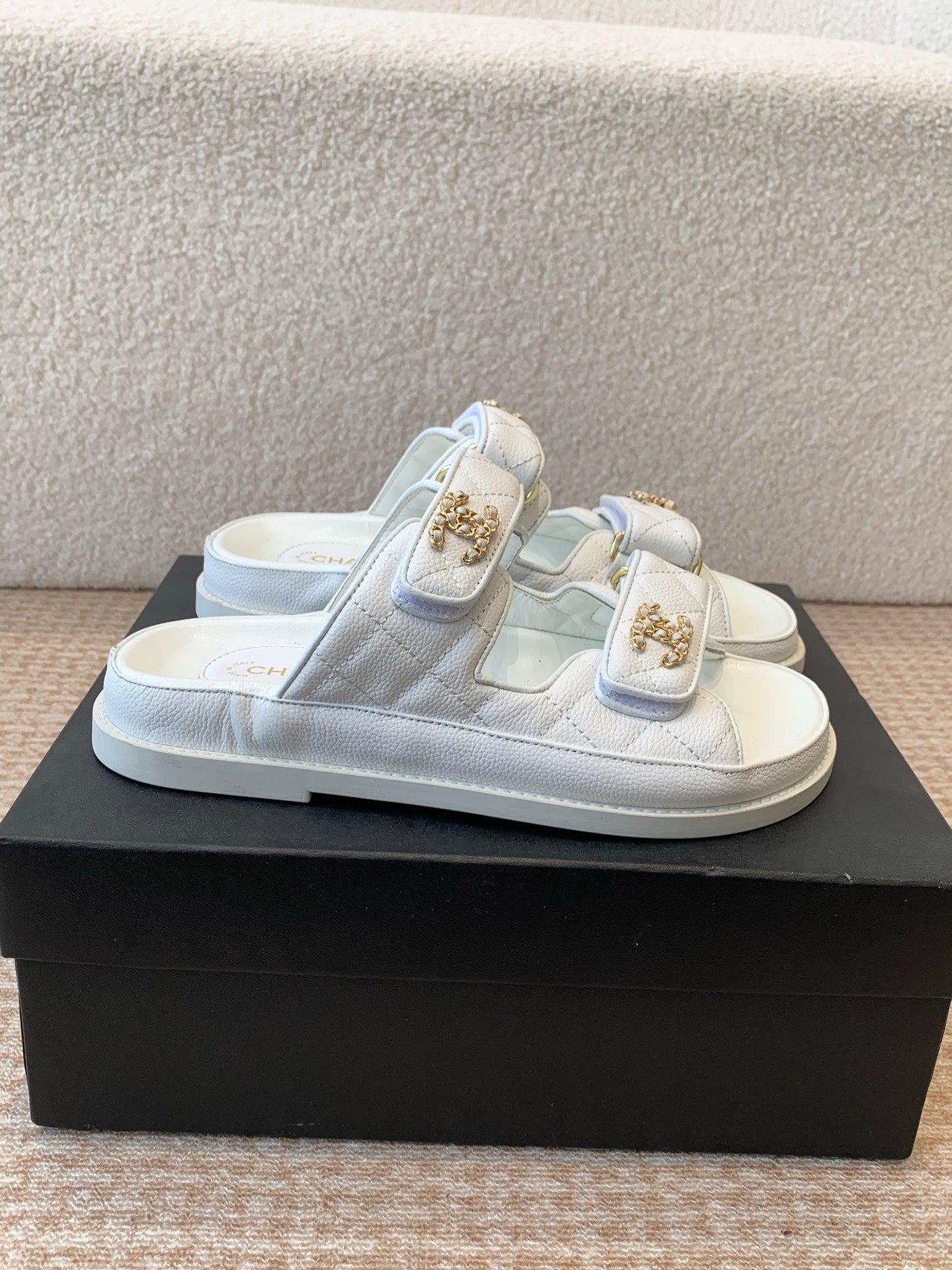 DAD SANDAL IN WHITE SHEEPSKIN MULE - 35