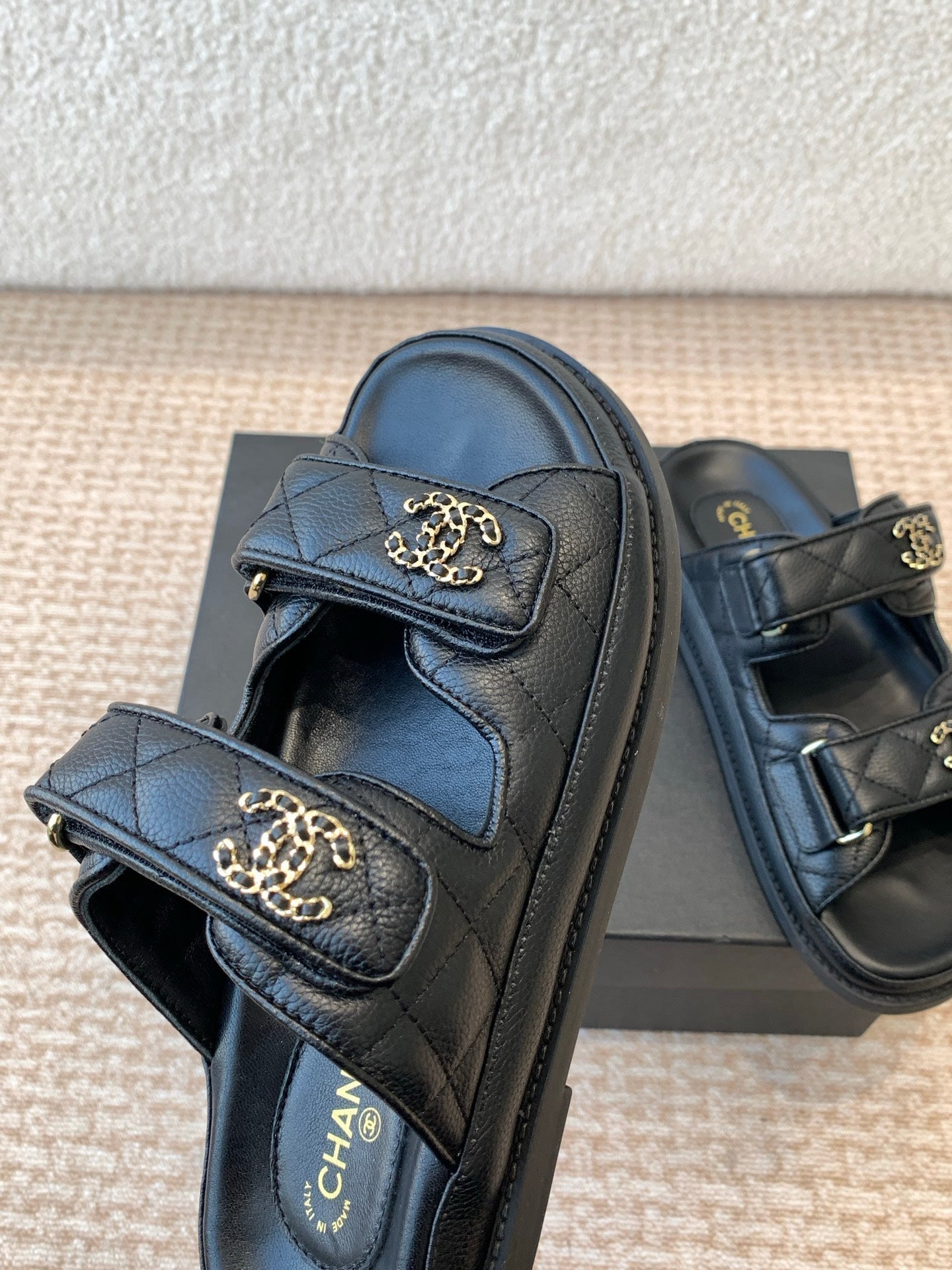 DAD SANDAL IN BLACK SHEEPSKIN MULE - 35