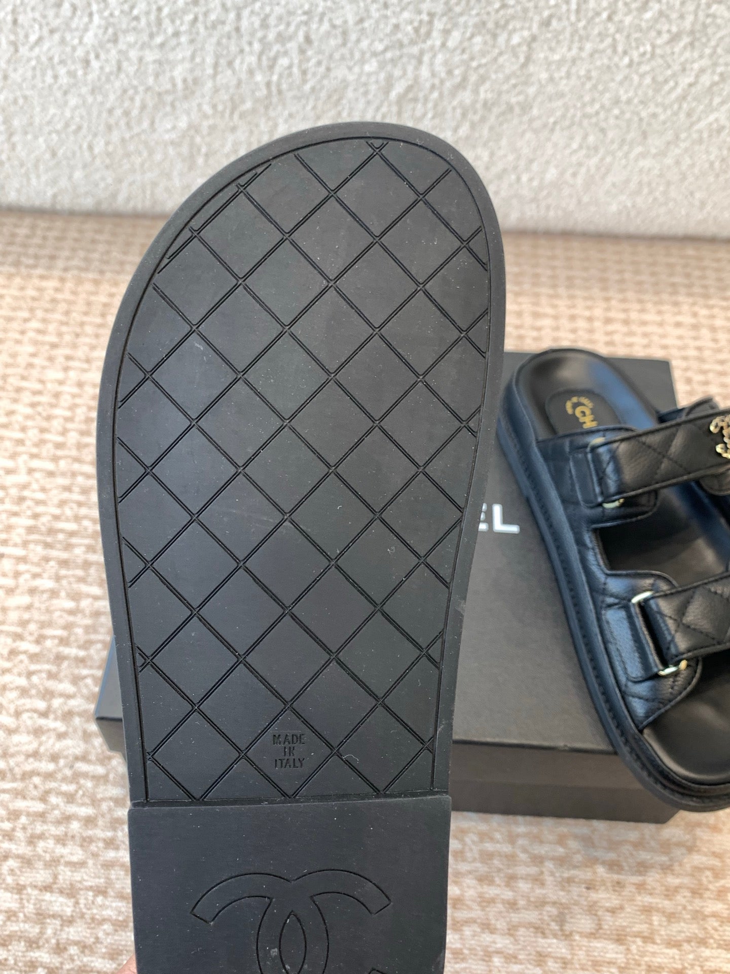 DAD SANDAL IN BLACK SHEEPSKIN MULE - 35