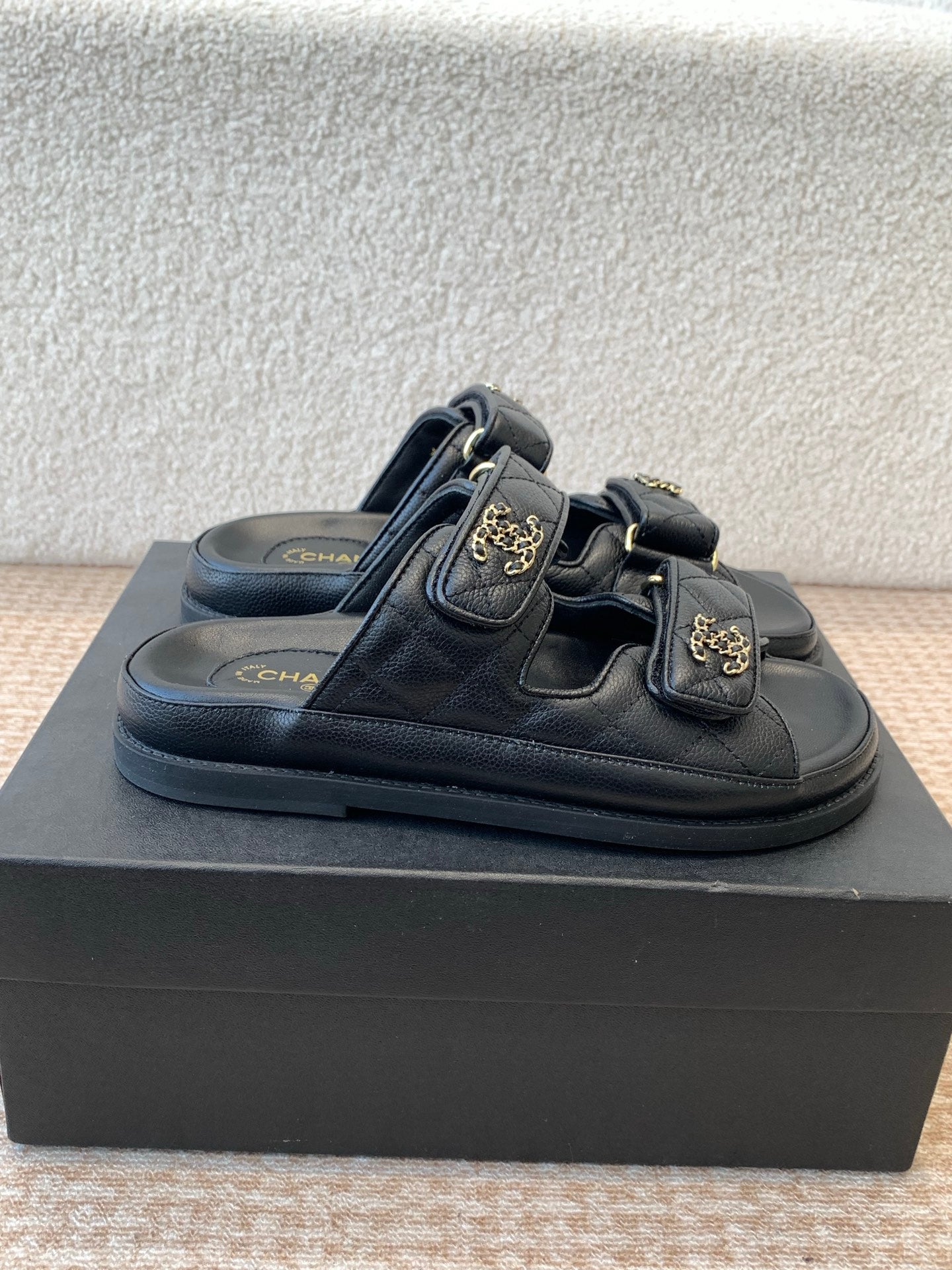 DAD SANDAL IN BLACK SHEEPSKIN MULE - 35