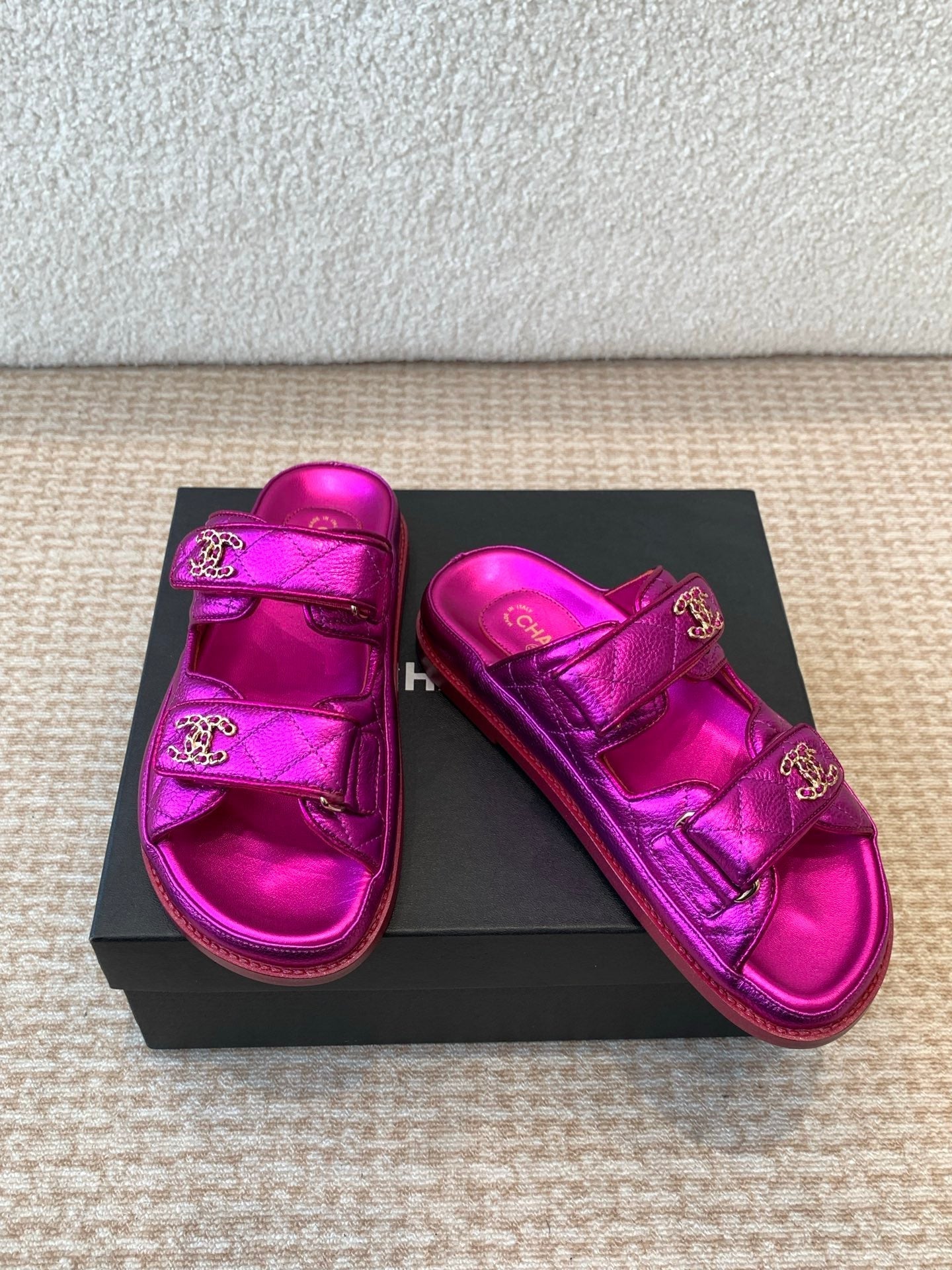 DAD SANDAL IN MAGENTA PURPLE SHEEPSKIN MULE - 35