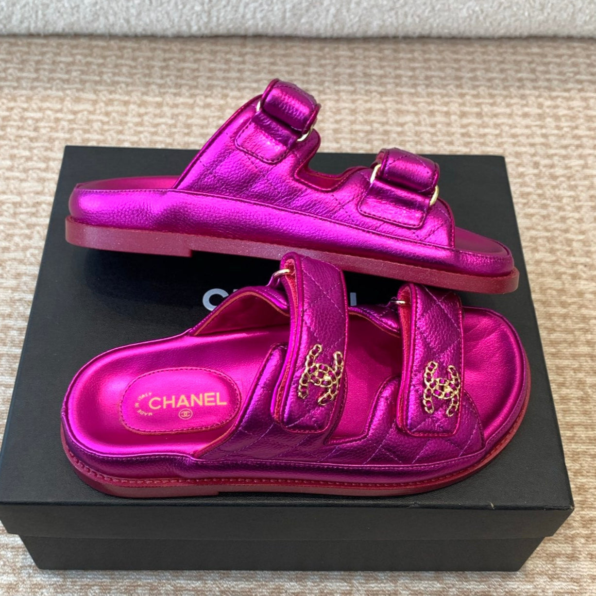 DAD SANDAL IN MAGENTA PURPLE SHEEPSKIN MULE - 35