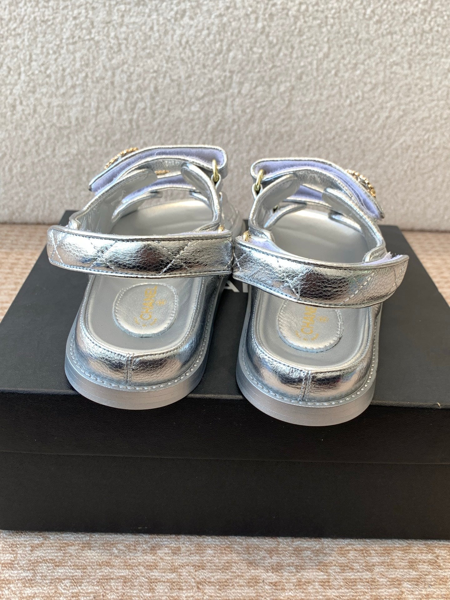 DAD SANDAL IN SILVER SHEEPSKIN - 35