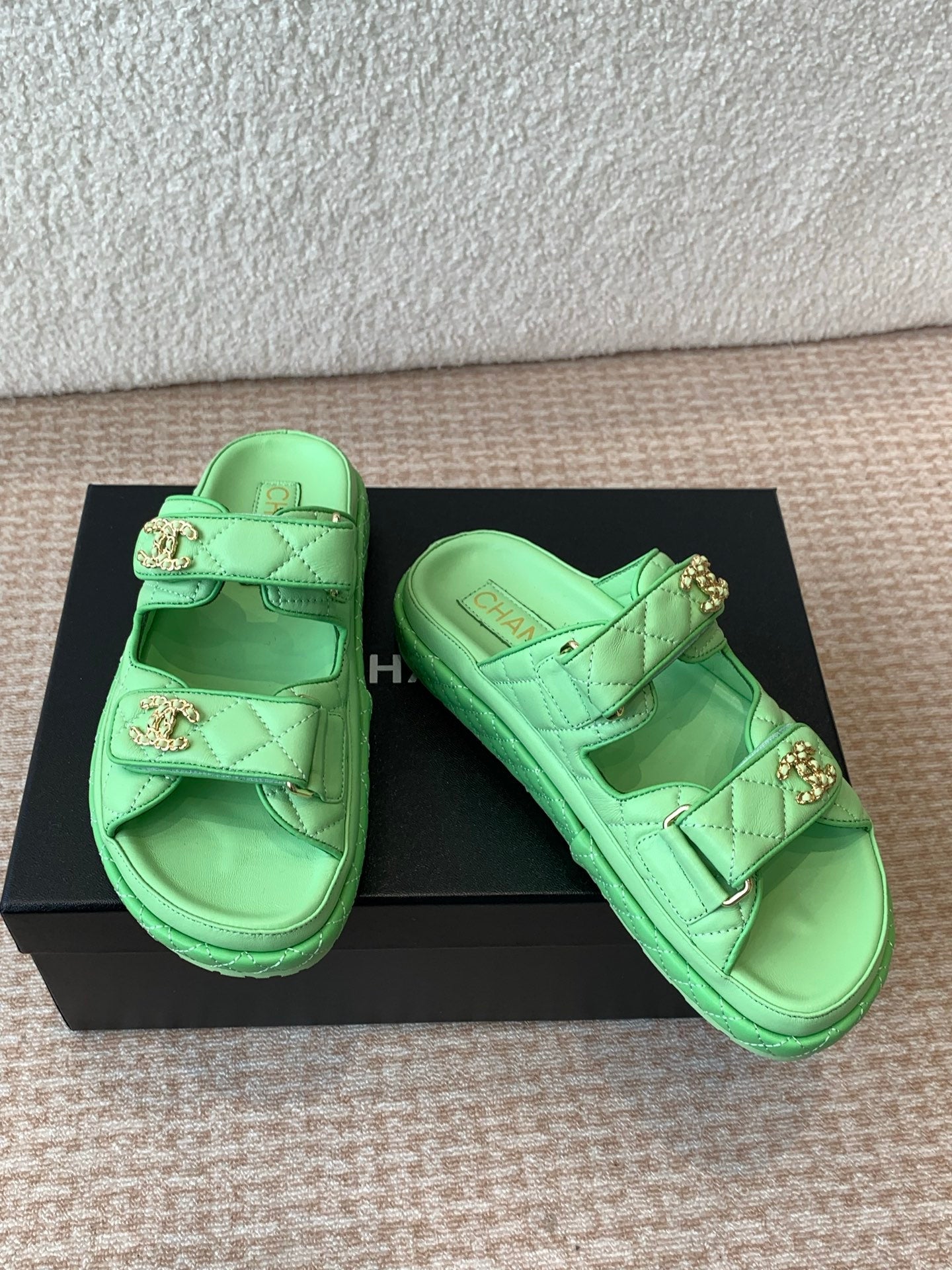 DAD SANDAL IN TEA GREEN CALFSKIN MULE - 35