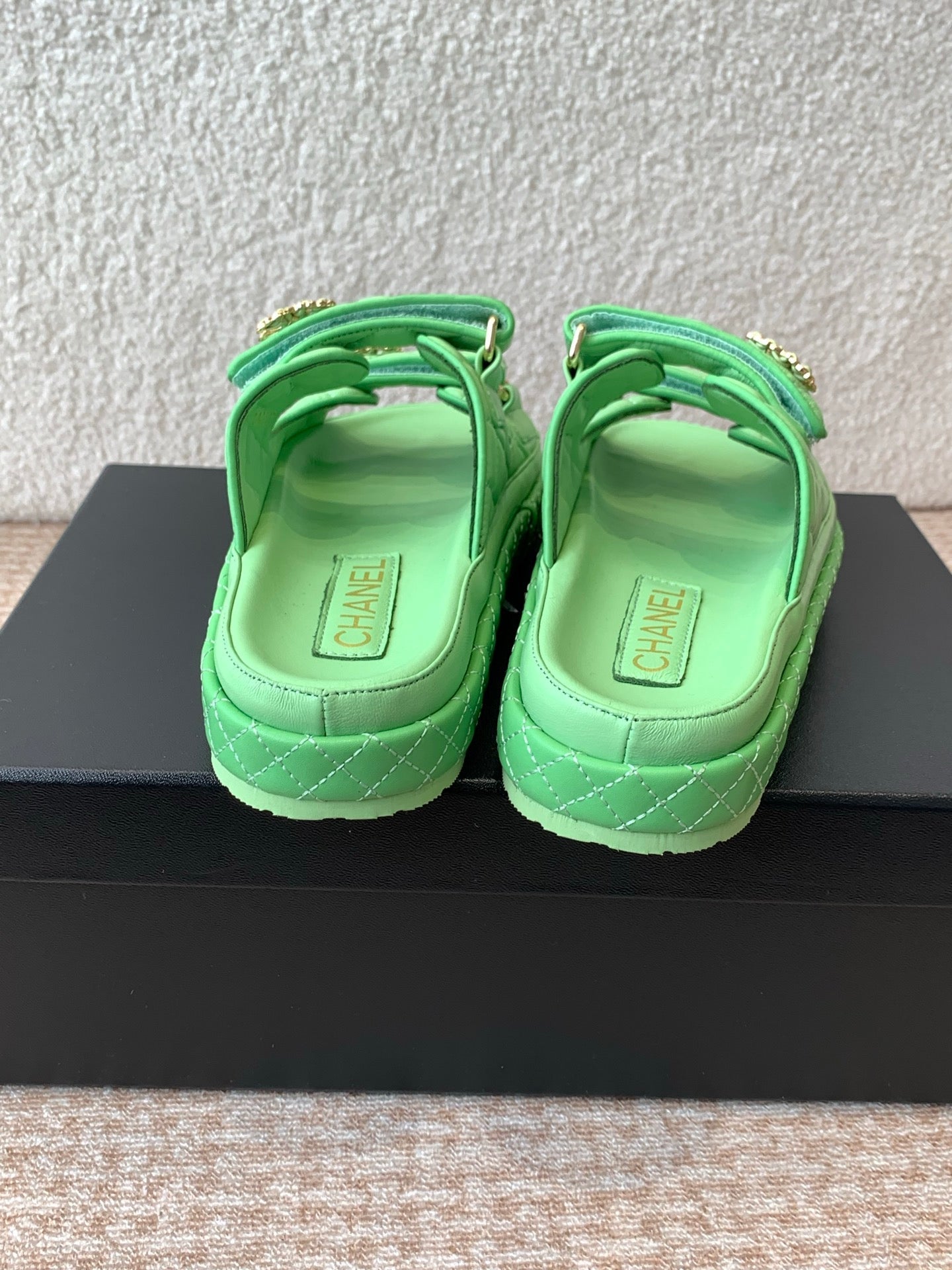 DAD SANDAL IN TEA GREEN CALFSKIN MULE - 35