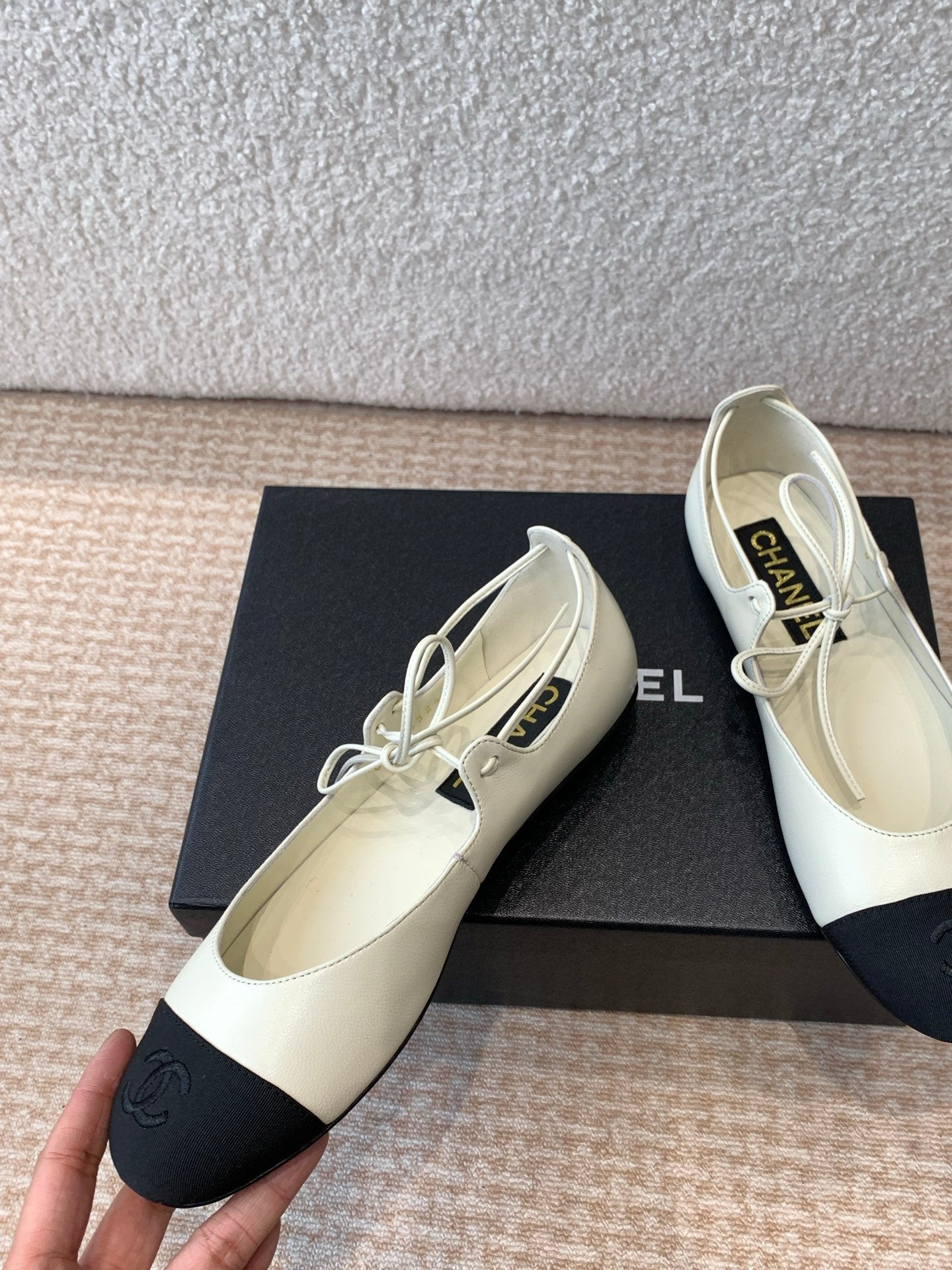 MARY JANE BALLERINA IN WHITE LAMBSKIN - 35