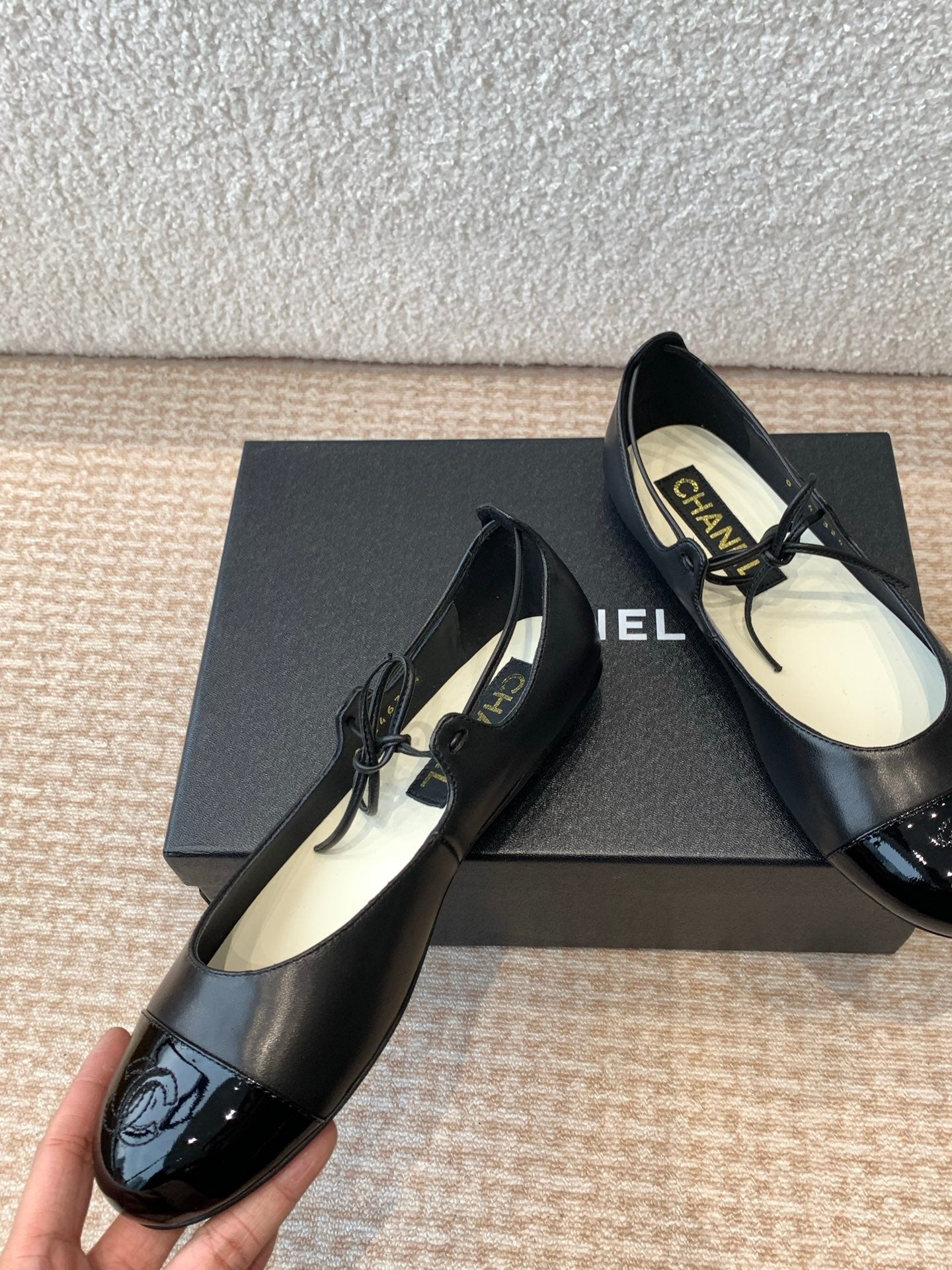 MARY JANE BALLERINA IN BLACK PATENT LAMBSKIN - 35