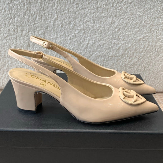 MID-HEEL SLINGBACKS IN BISQUE BEIGE PATENT CALFSKIN - 35
