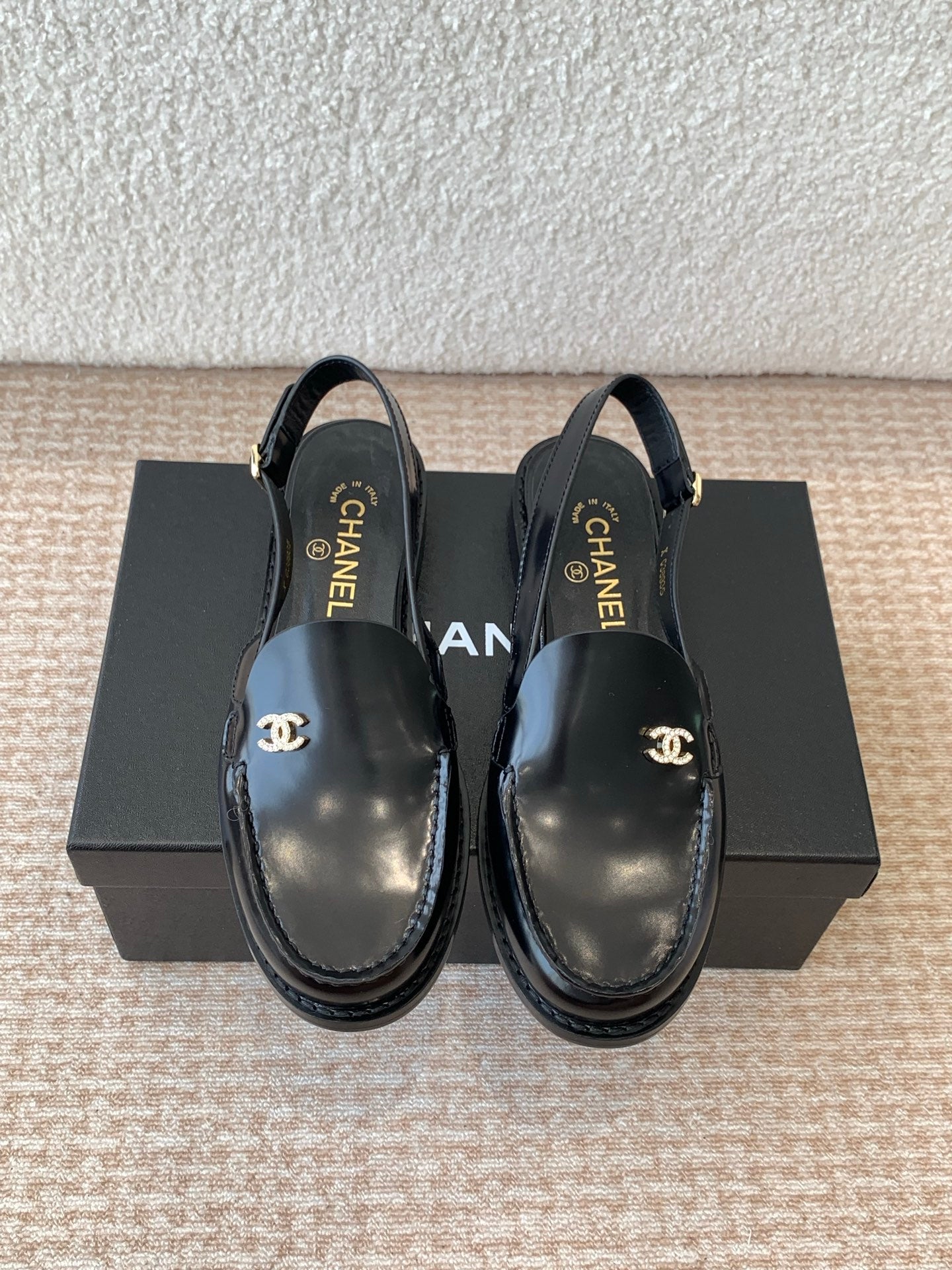 CC MOCCASIN SLINGBACK IN BLACK PATENT CALFSKIN - 35