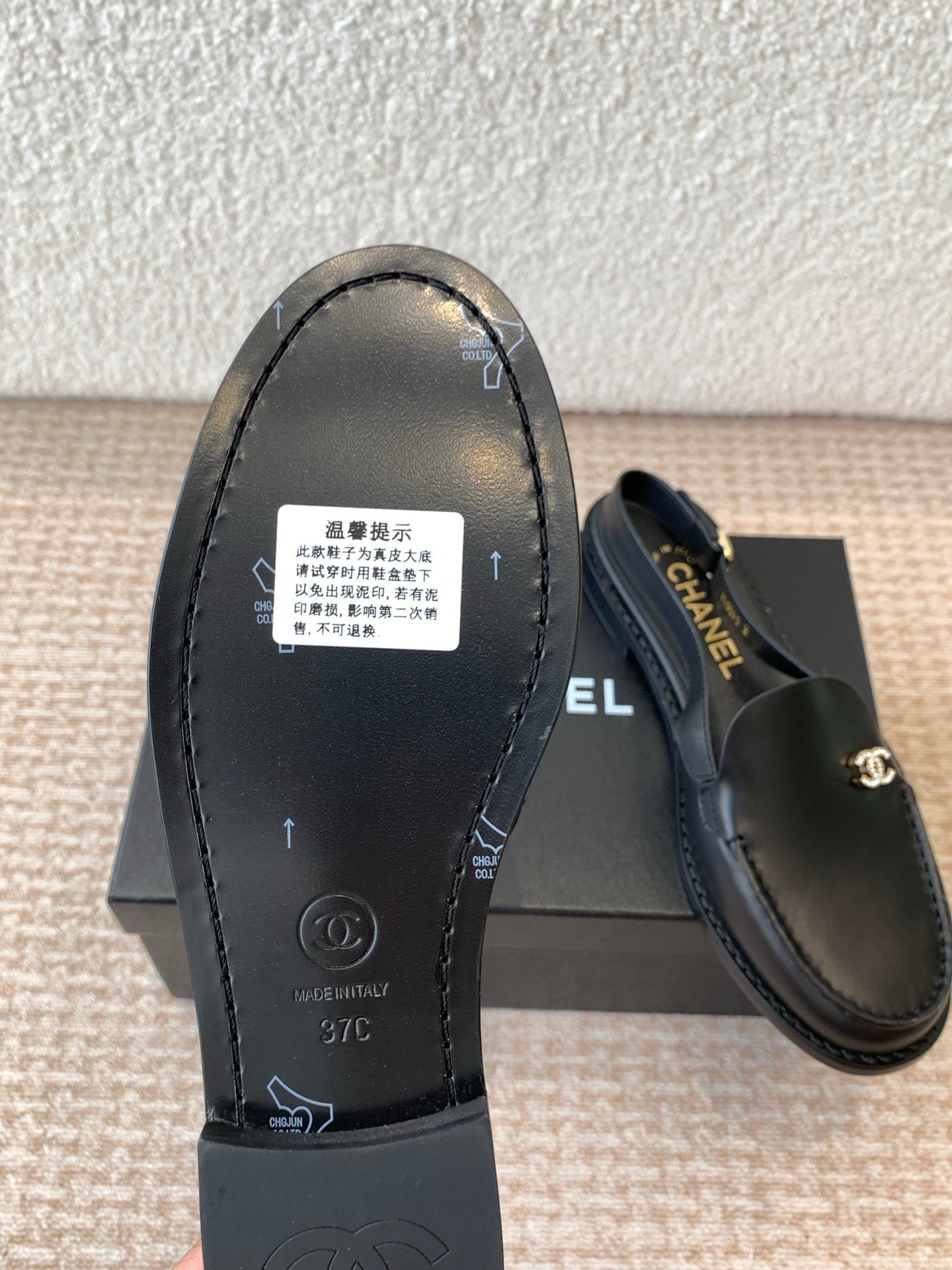 CC MOCCASIN SLINGBACK IN BLACK CALFSKIN - 35