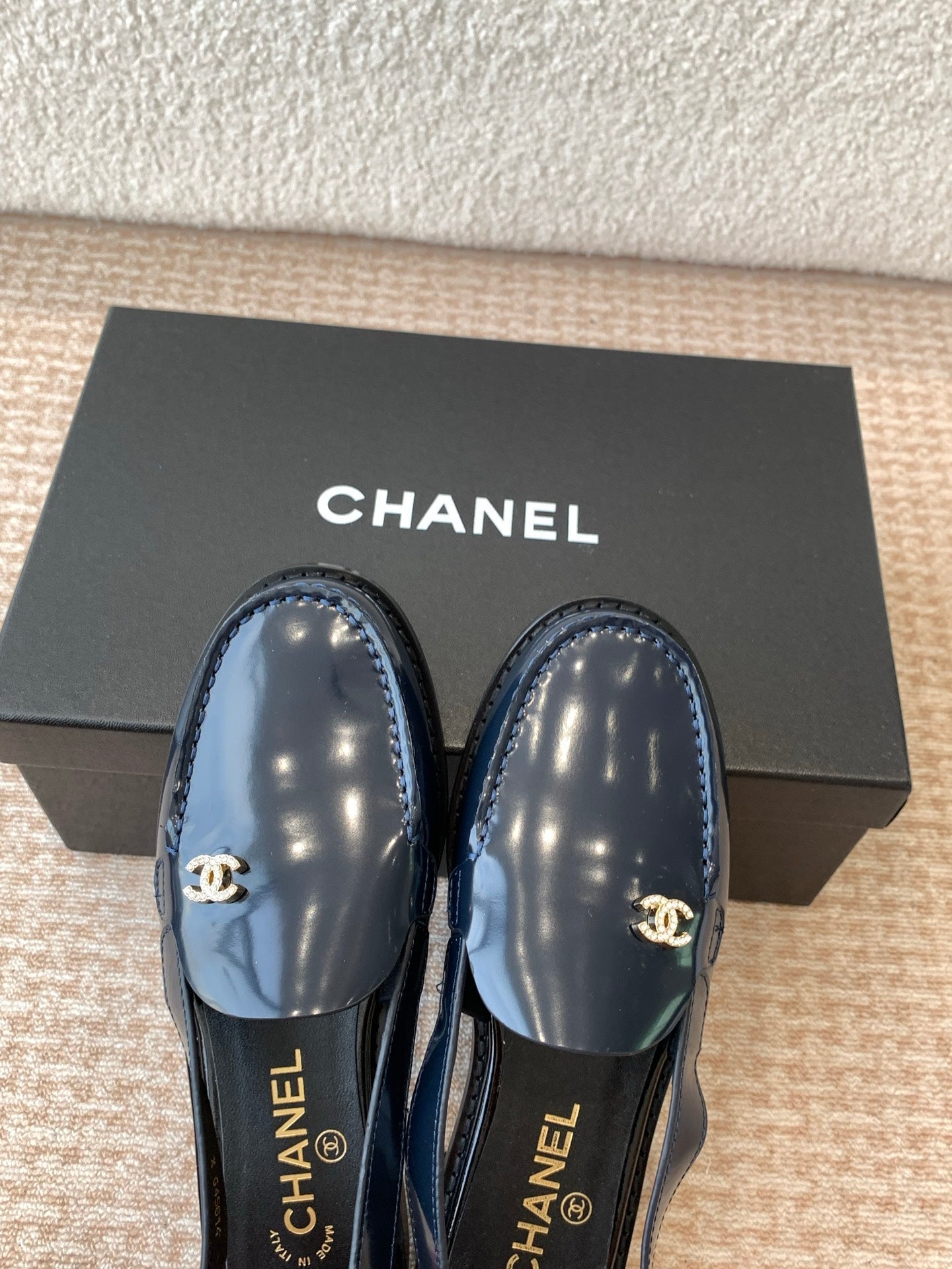 CC MOCCASIN SLINGBACK IN AEGEAN BLUE PATENT CALFSKIN - 35
