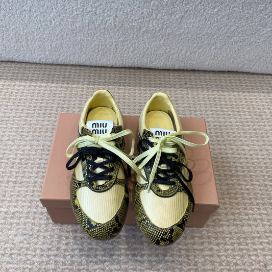 GYMNASIUM SNEAKER IN YELLOW FABRIC SNAKE EFFECT CALFSKIN - 35
