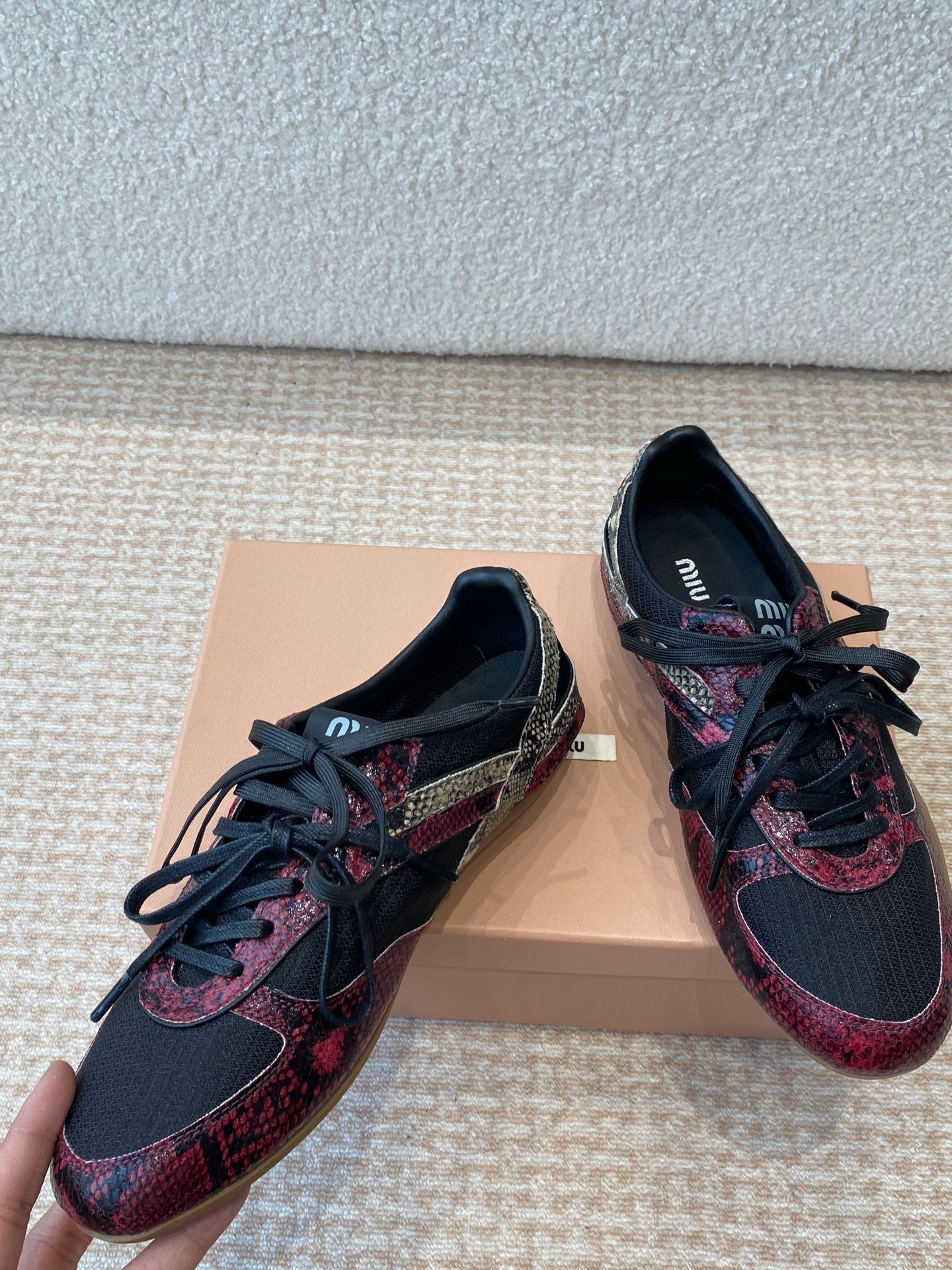 GYMNASIUM SNEAKER IN BLACK FABRIC AND BLACK RED SNAKE EFFECT CALFSKIN - 35
