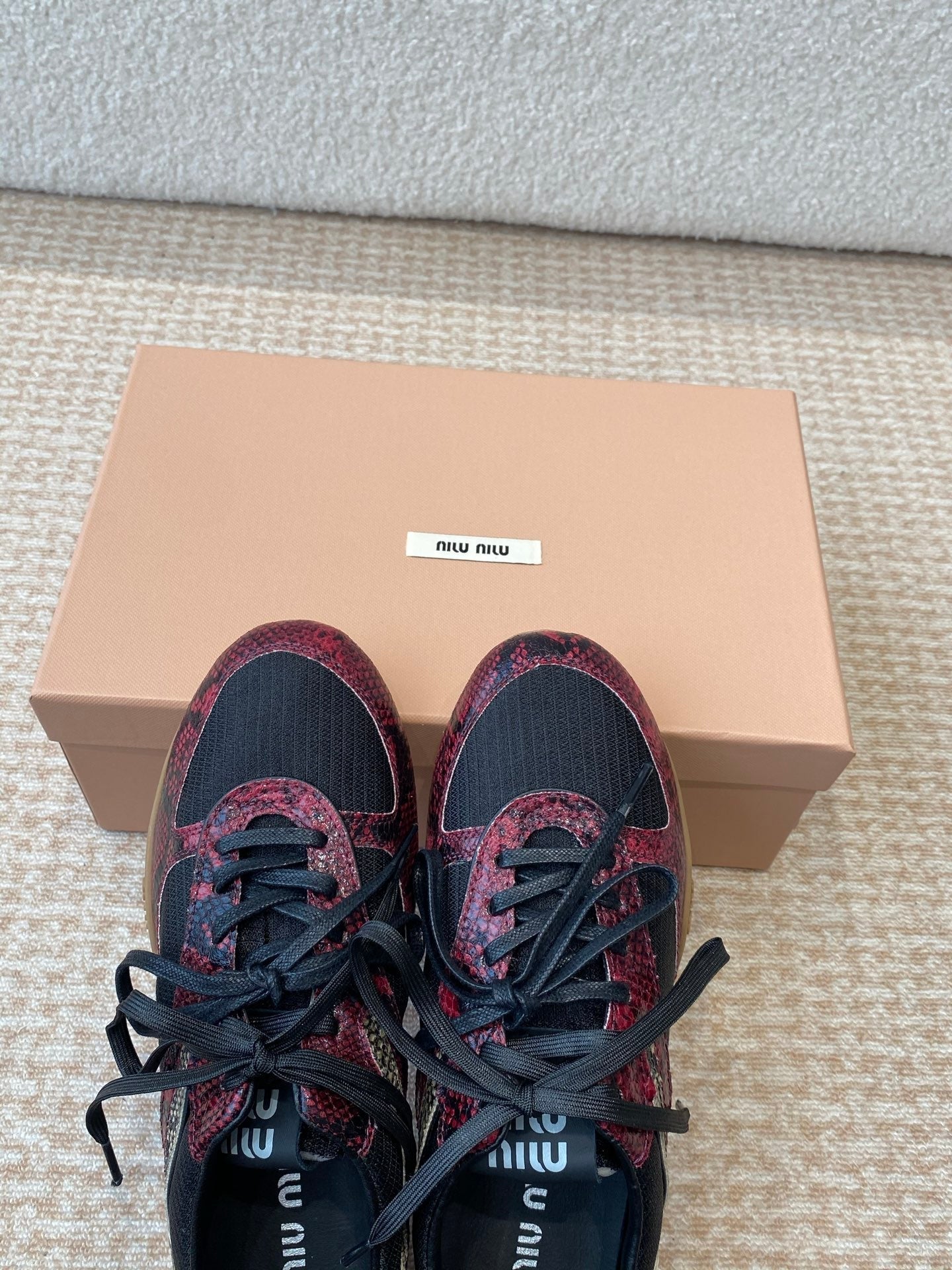 GYMNASIUM SNEAKER IN BLACK FABRIC AND BLACK RED SNAKE EFFECT CALFSKIN - 35
