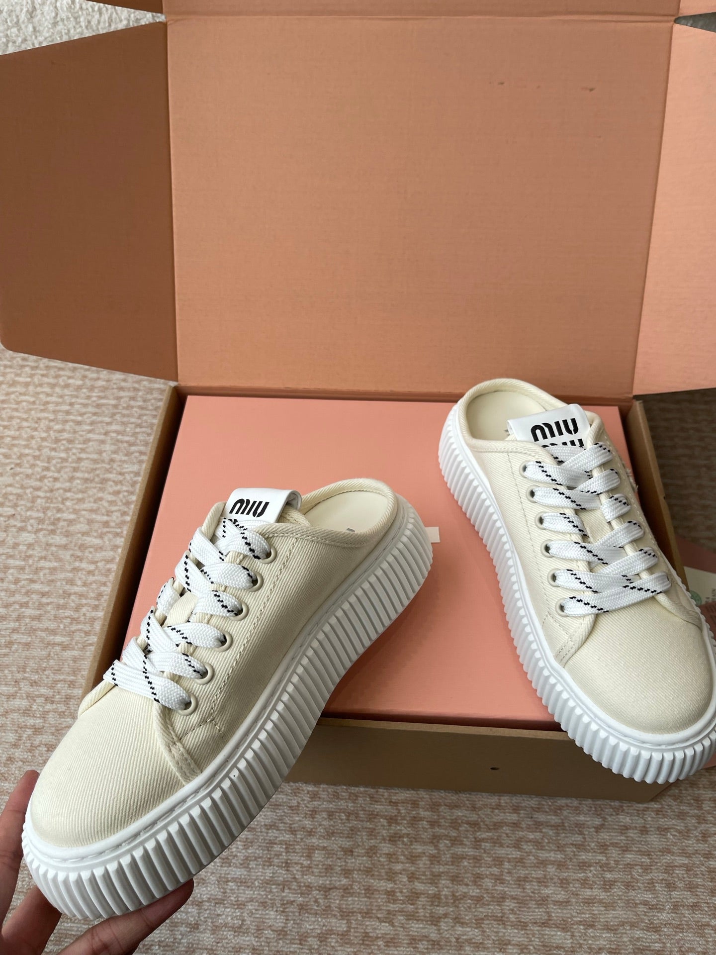 WASH SNEAKER MULES IN OFF WHITE DENIM WHITE STRIPED LACES - 35