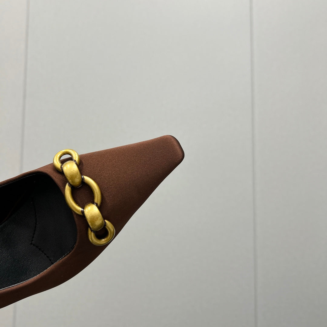 HIGH PUMPS IN TOFFEE BROWN SILK ATTACHED GOLD CHAIN - 34