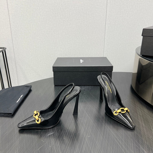 GOLD CHAIN ATTACHED HIGH SLINGBACK IN BLACK GLOSSY CALFSKIN - 34