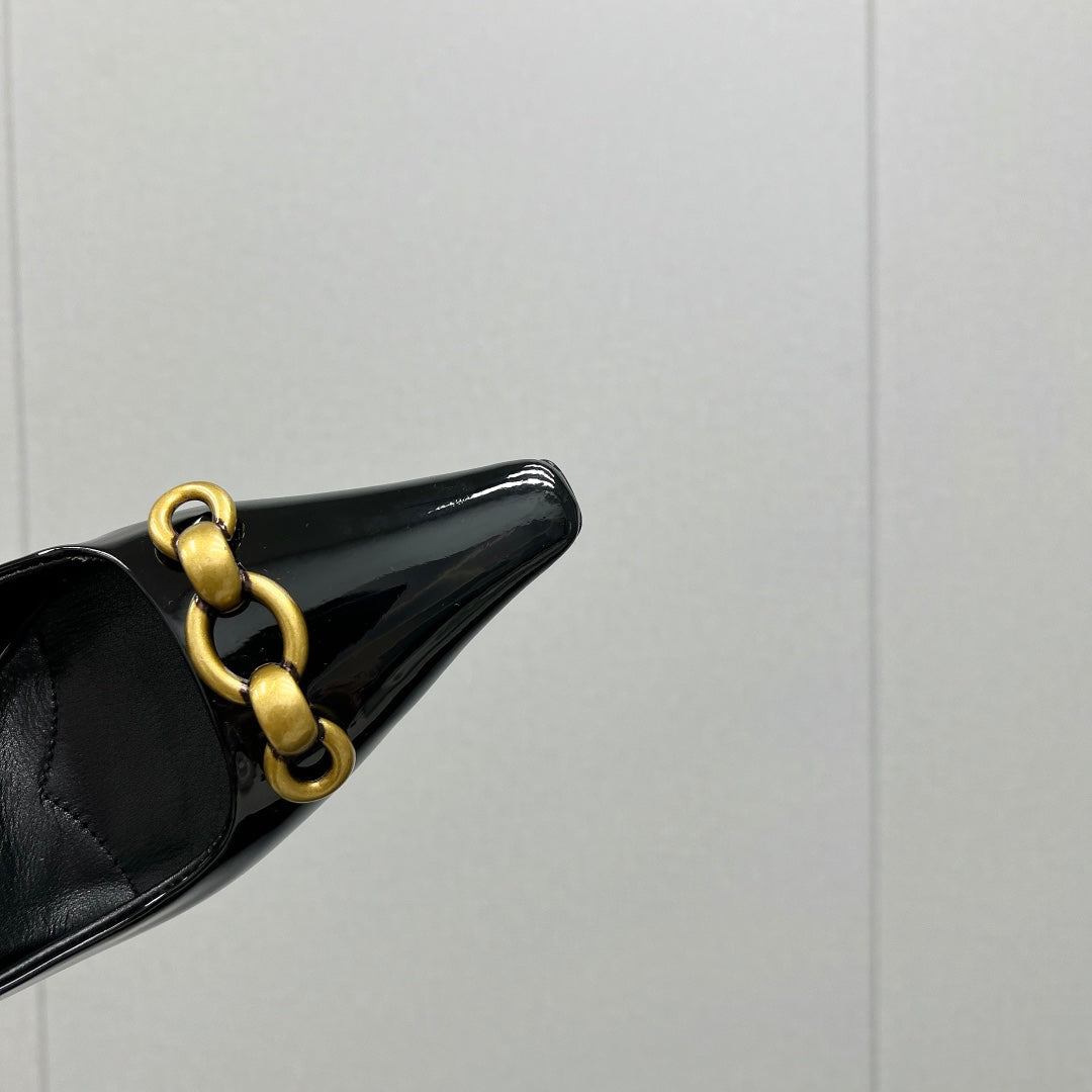 GOLD CHAIN ATTACHED HIGH SLINGBACK IN BLACK GLOSSY CALFSKIN - 34
