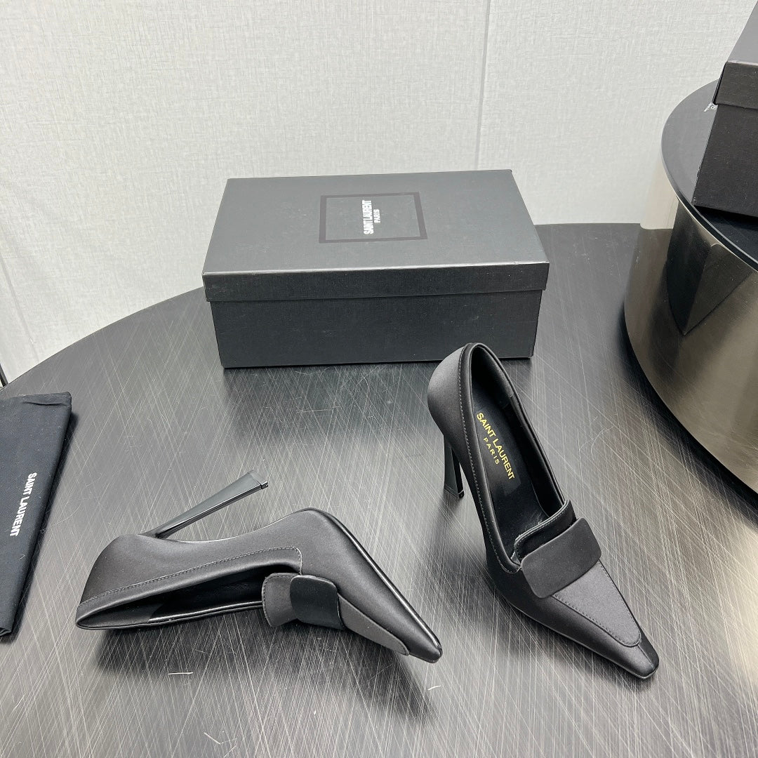 D'ORSAY PUMPS IN BLACK SILK - 34