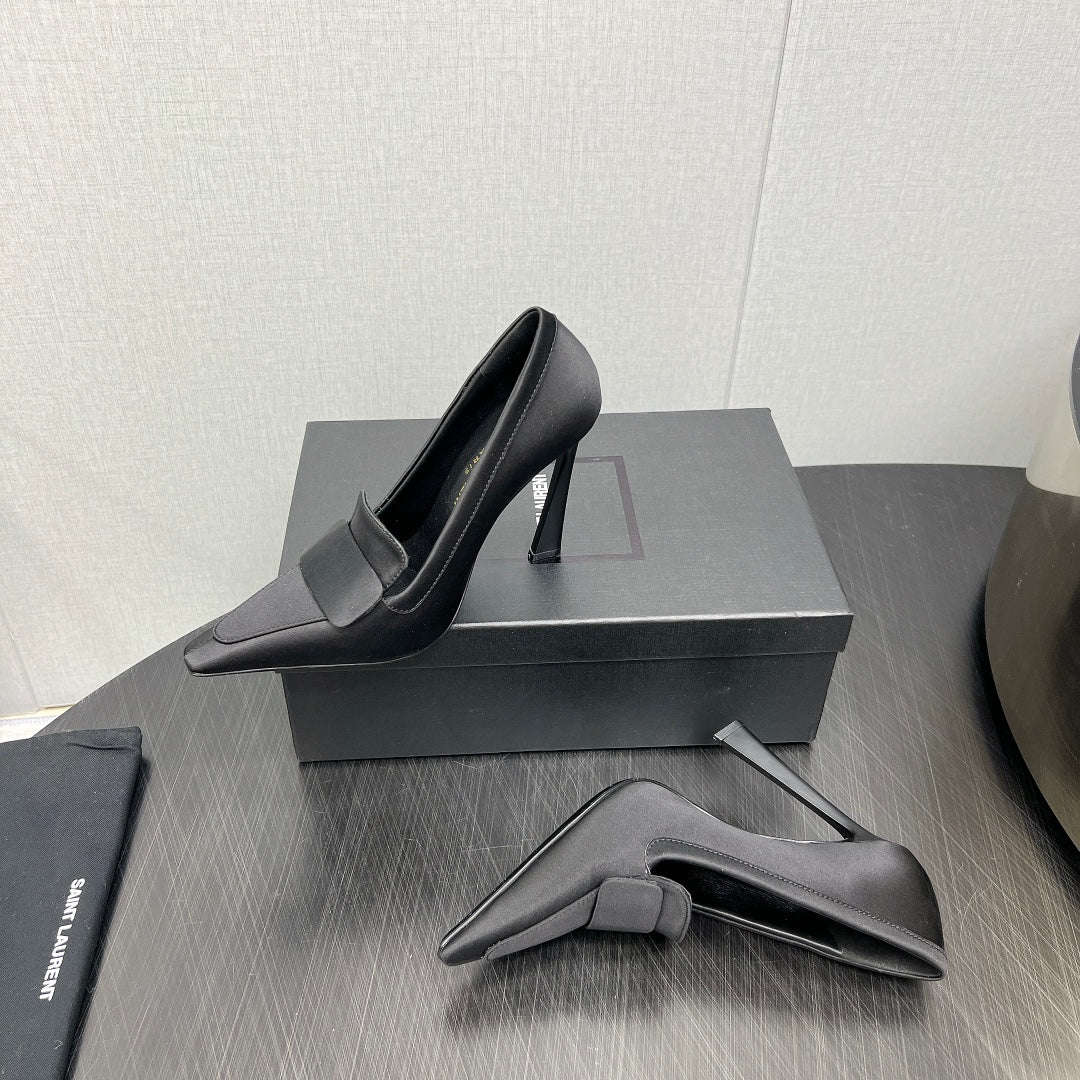 D'ORSAY PUMPS IN BLACK SILK - 34