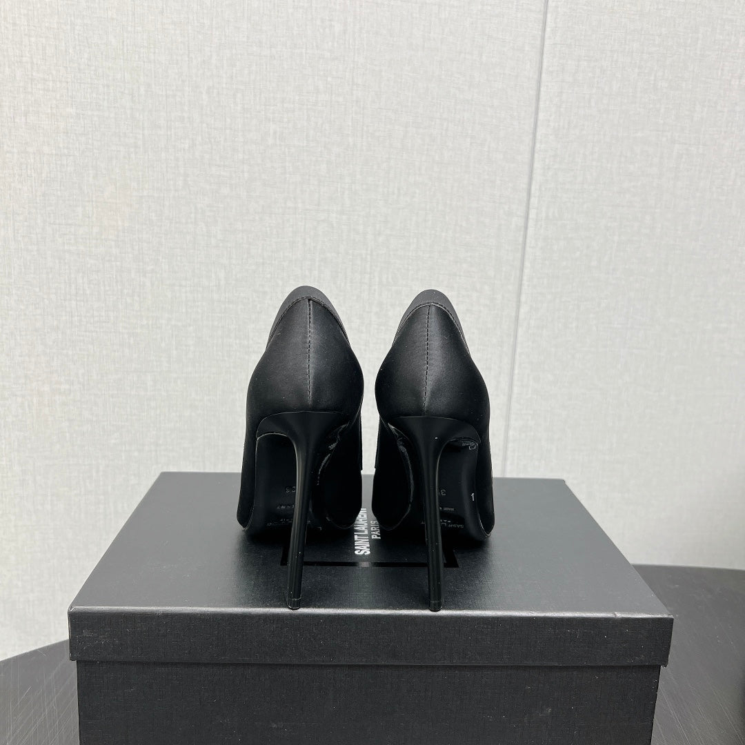 D'ORSAY PUMPS IN BLACK SILK - 34