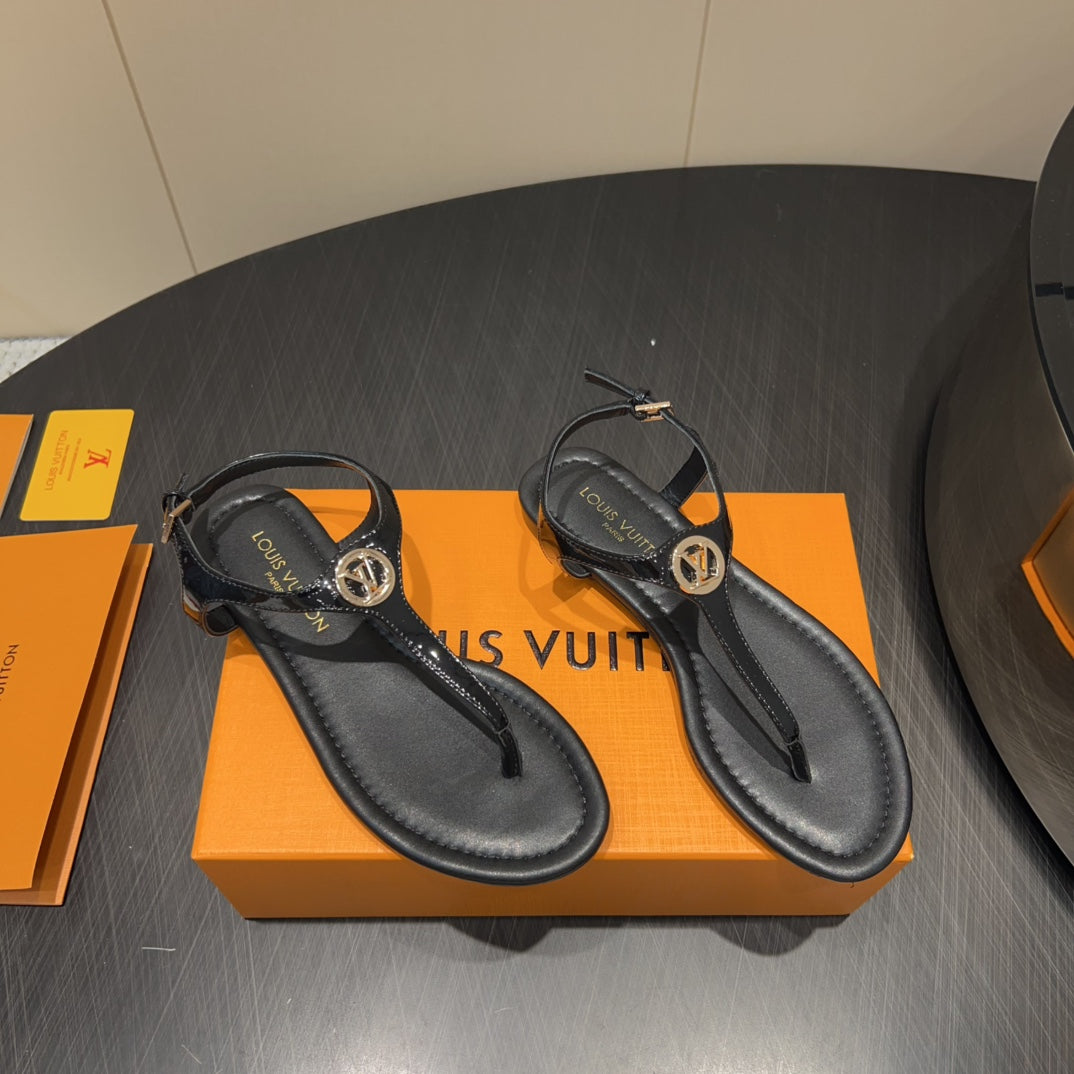 LV THONG SANDALS 25S IN BLACK CALFSKIN WITH GOLD HARDWARE - 35
