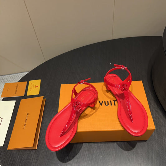 БОСОНІЖКИ LV THONG 25S ЧЕРВОНА ТЕЛЯЧА ШКІРА З ЧЕРВОНОЮ ФУРНІТУРОЮ – 35