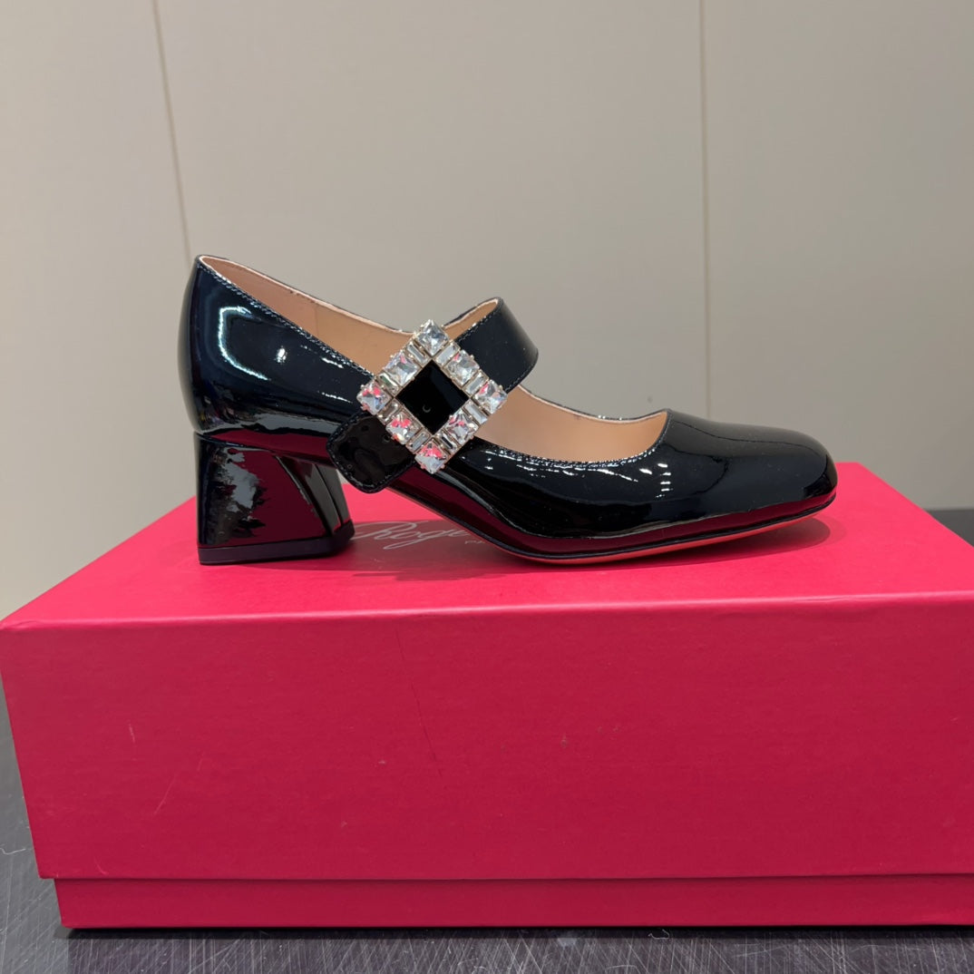 ROGER VIVIER 25S TRÈS VIVIER 50MM IN BLACK CALFSKIN WITH RHINESTONE BUCKLE - 34