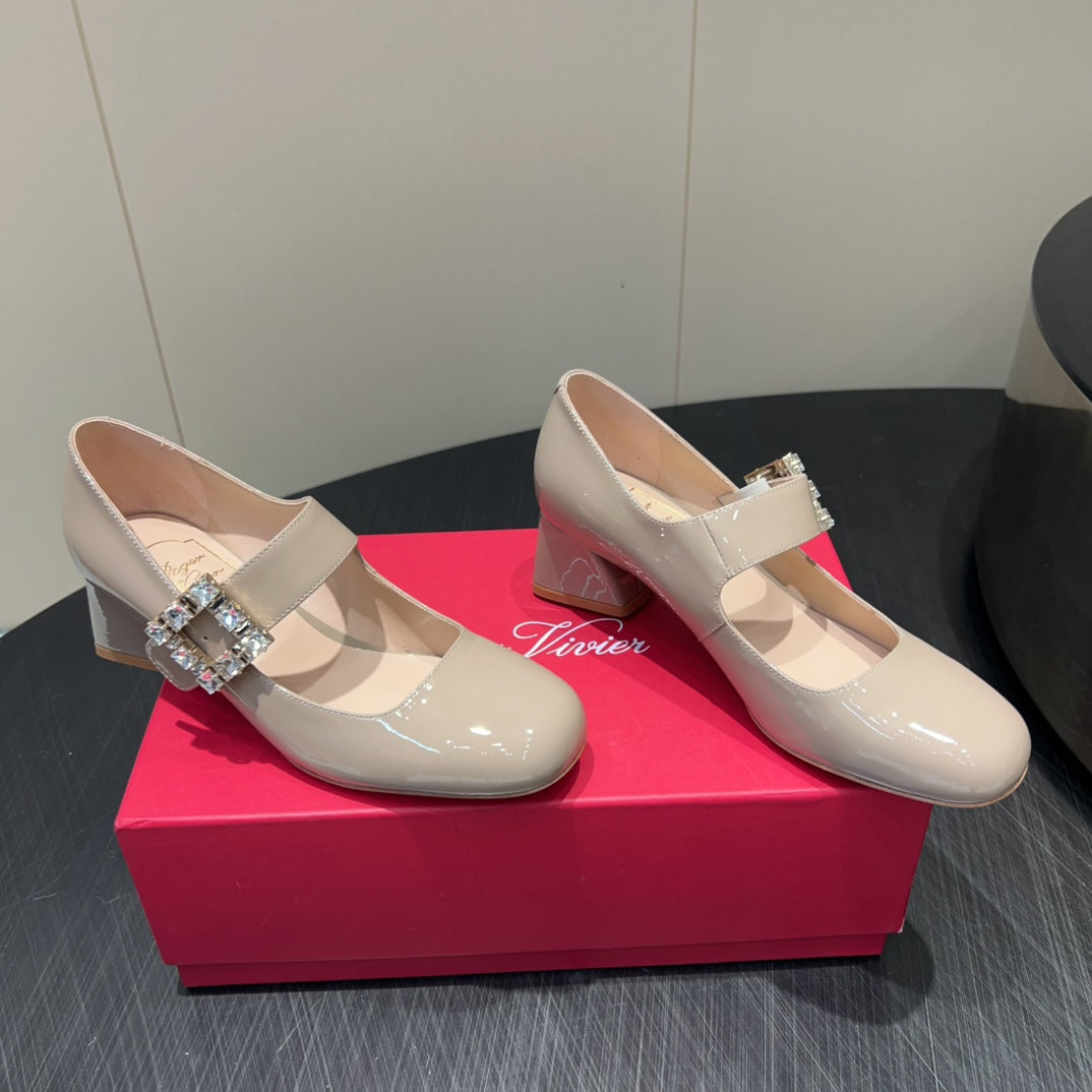 ROGER VIVIER 25S TRÈS VIVIER 50MM IN NUDE CALFSKIN WITH RHINESTONE BUCKLE - 34