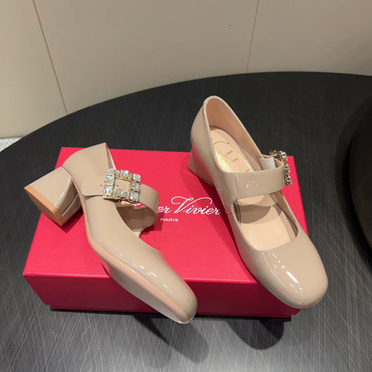 ROGER VIVIER 25S TRÈS VIVIER 50MM IN NUDE CALFSKIN WITH RHINESTONE BUCKLE - 34
