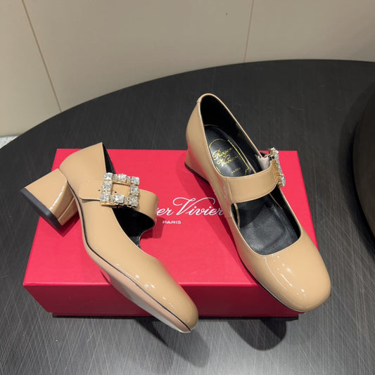 ROGER VIVIER 25S TRÈS VIVIER 50MM IN BEIGE CALFSKIN WITH RHINESTONE BUCKLE - 34