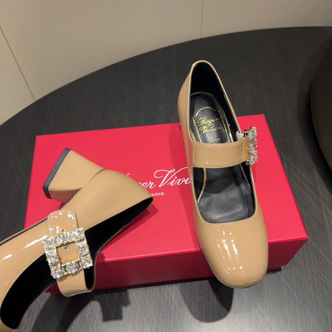 ROGER VIVIER 25S TRÈS VIVIER 50MM IN BEIGE CALFSKIN WITH RHINESTONE BUCKLE - 34