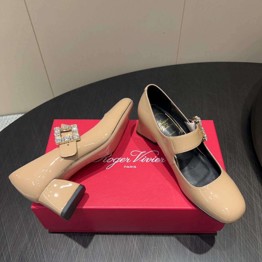 ROGER VIVIER 25S TRÈS VIVIER 50MM IN BEIGE CALFSKIN WITH RHINESTONE BUCKLE - 34