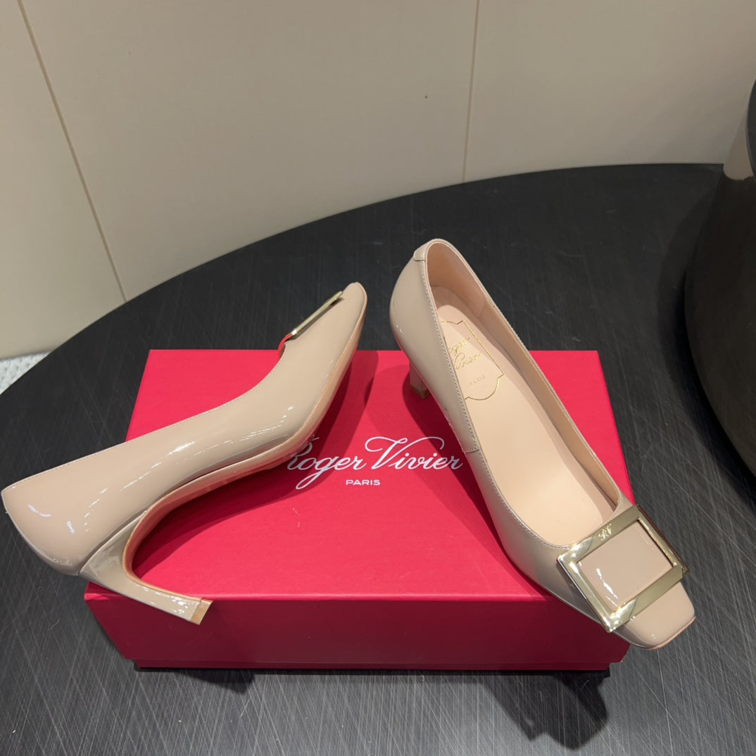 BELLE VIVIER PUMPS IN NUDE GLOSSY CALFSKIN GOLD BUCKLE - 34