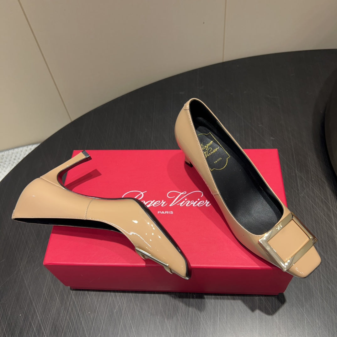 ROGER VIVIER 25S BELLE VIVIER PUMPS 70MM IN BEIGE CALFSKIN GOLD BUCKLE - 34