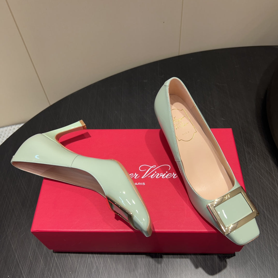ROGER VIVIER 25S BELLE VIVIER PUMPS 70MM IN PALE MINT GREEN CALFSKIN GOLD BUCKLE - 34