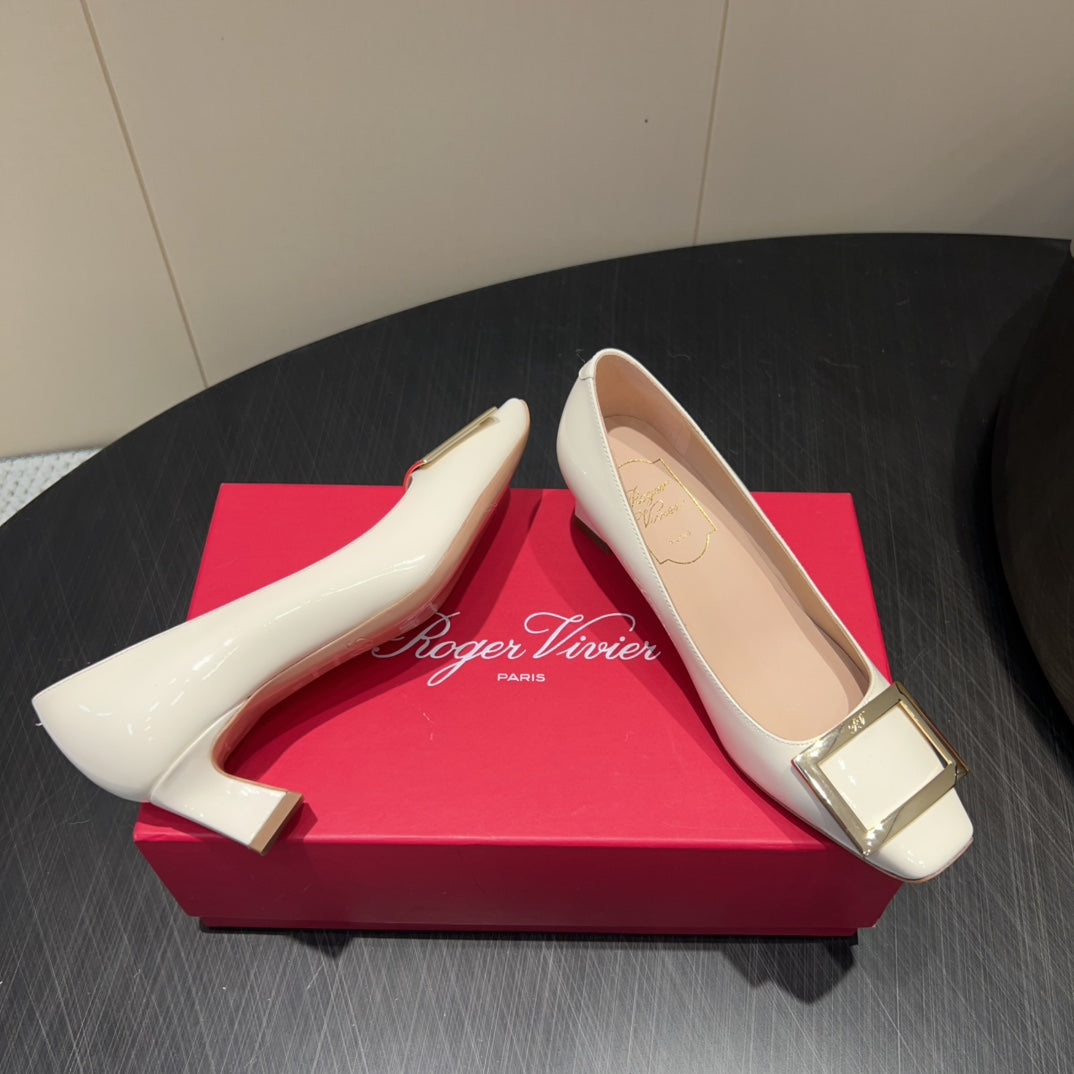 ROGER VIVIER 25S BELLE VIVIER PUMPS 45MM IN IVORY CALFSKIN GOLD BUCKLE - 34