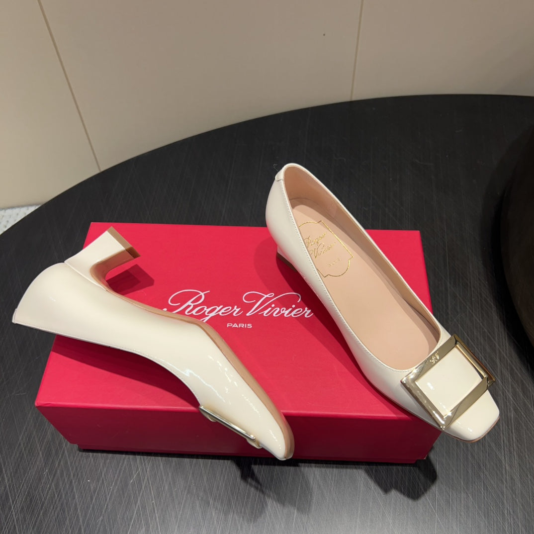 ROGER VIVIER 25S BELLE VIVIER PUMPS 45MM IN IVORY CALFSKIN GOLD BUCKLE - 34