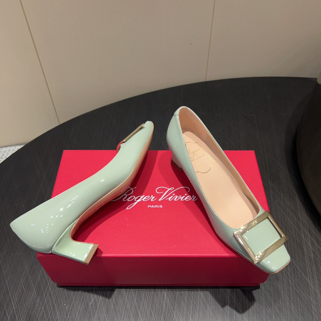 ROGER VIVIER 25S BELLE VIVIER PUMPS 45MM IN PALE MINT GREEN CALFSKIN GOLD BUCKLE - 34