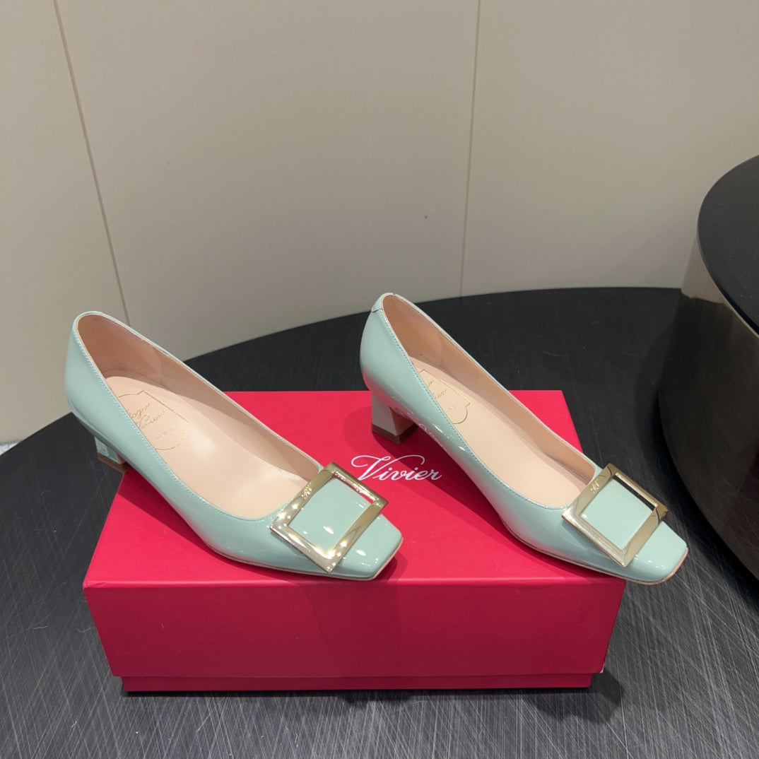 ROGER VIVIER 25S BELLE VIVIER PUMPS 45MM IN PALE MINT GREEN CALFSKIN GOLD BUCKLE - 34