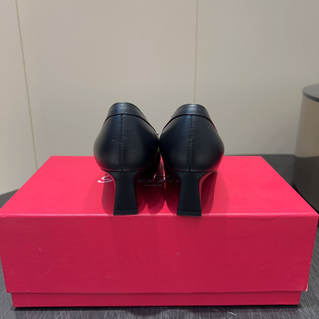 ROGER VIVIER 25S TROMPETTE SQUARE TOE HIGH HEELS 45MM IN BLACK SHINY CALFSKIN - 34